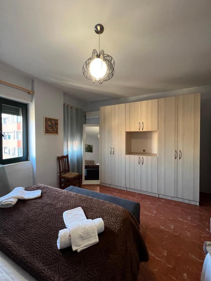 Bujtina Shqiptare Hotel *